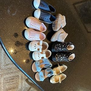 Baby shoe bundle (7 pairs) mostly size 4